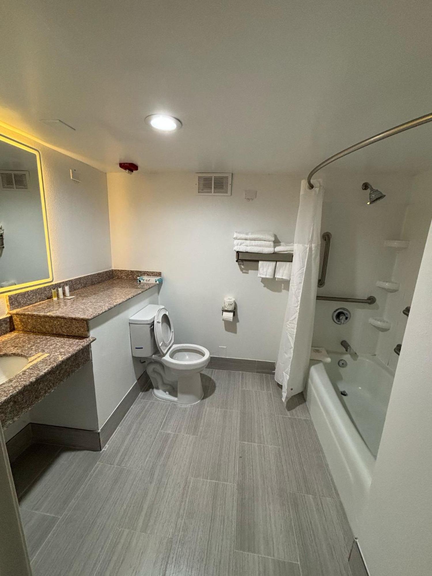 Days Hotel By Wyndham Williamsburg I-64 Luaran gambar